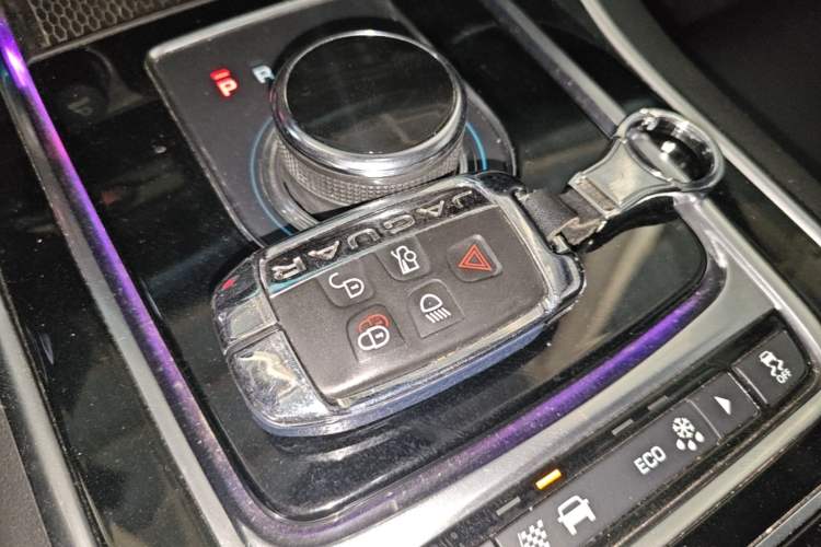 Used Jaguar XEL 2019 2.0T 200 PS Luxury Edition Vehicle Key