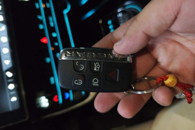 Used Jaguar XEL 2019 2.0T 250 PS Premium Edition Vehicle Key