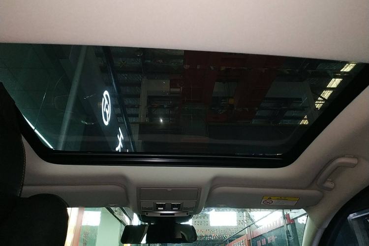 Used Jaguar XEL 2019 2.0T 200 PS Luxury Edition Headliner