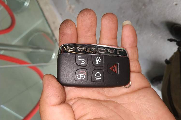 Used Jaguar XEL 2019 2.0T 200 PS Luxury Edition Vehicle Key