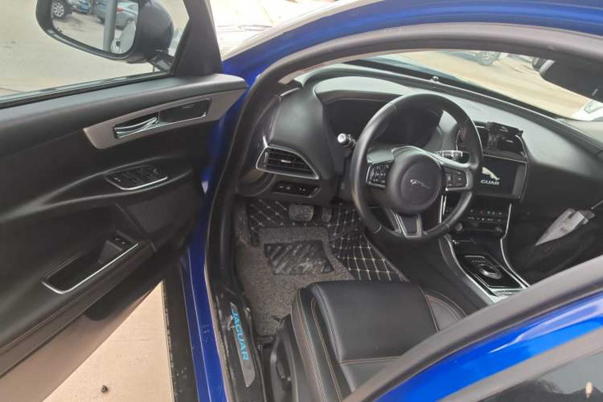 Used Jaguar XEL 2019 2.0T 200 PS Deluxe Edition Driver Seat