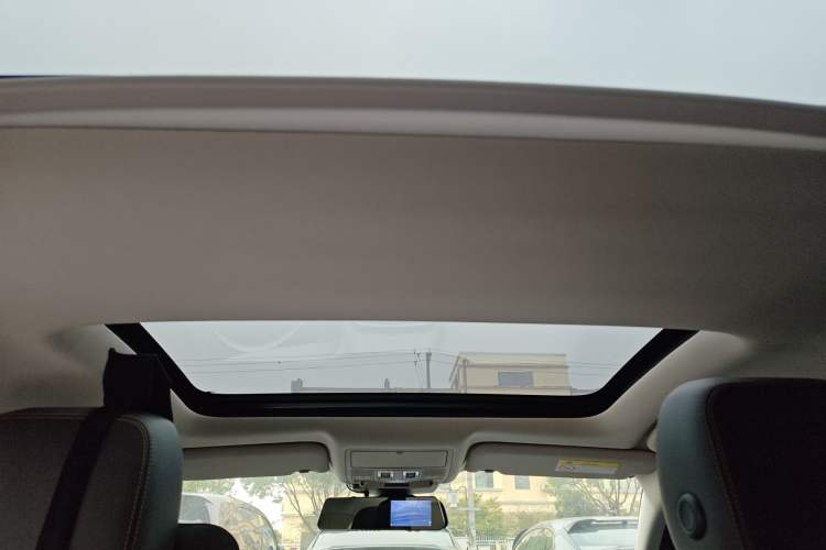 Used Jaguar XEL 2019 2.0T 200 PS Luxury Edition Headliner