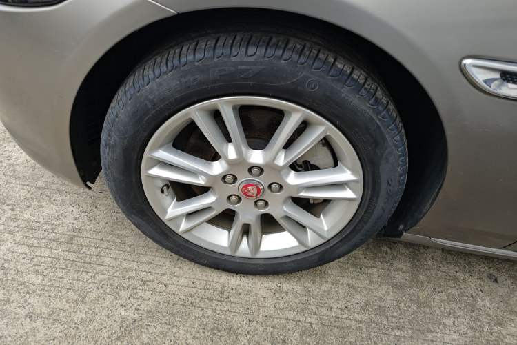 Used Jaguar XEL 2019 2.0T 200 PS Luxury Edition Left Front Wheel Hub