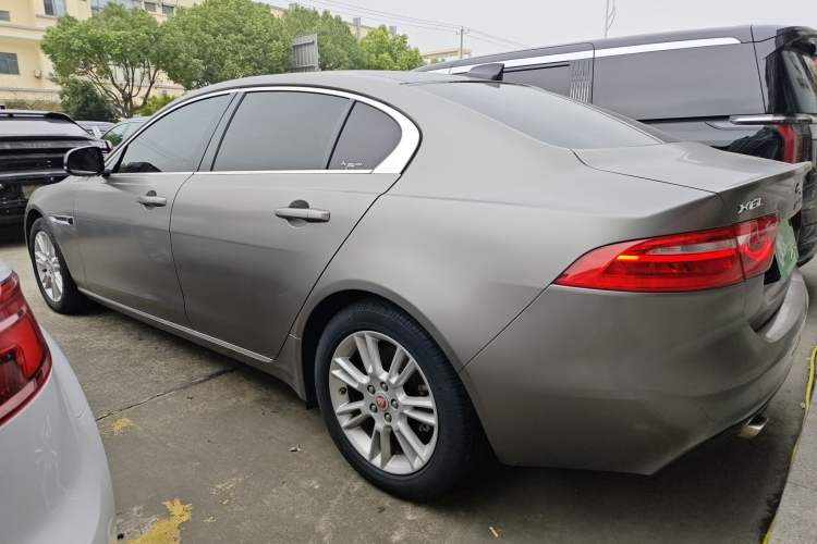 Used Jaguar XEL 2019 2.0T 200 PS Luxury Edition Left Side