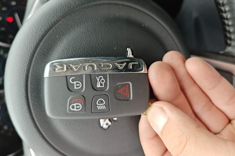 Used Jaguar XEL 2019 2.0T 200 PS Luxury Edition Vehicle Key