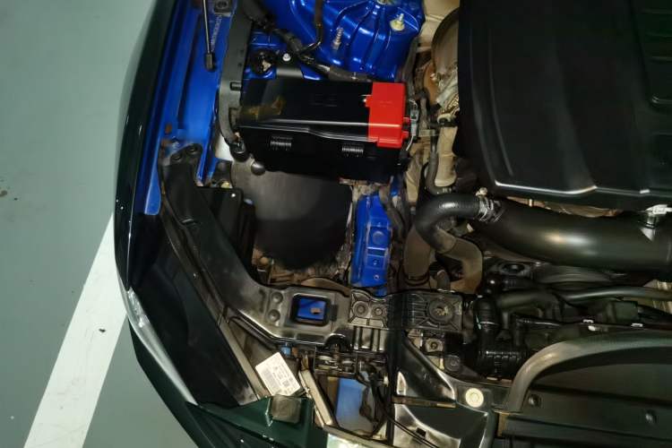 Used Jaguar XEL 2019 2.0T 200 PS Deluxe Edition Engine Bay Right