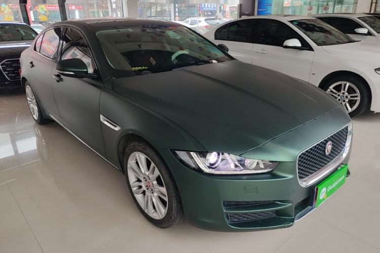 Used Jaguar XEL 2019 2.0T 200 PS Deluxe Edition Front Right 45 Deg