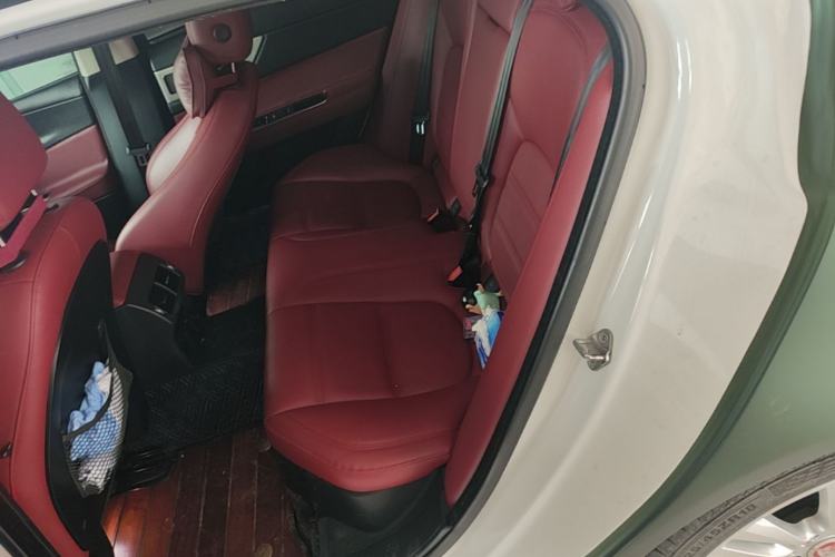 Used Jaguar XEL 2019 2.0T 200 PS Deluxe Edition Left Rear Seat