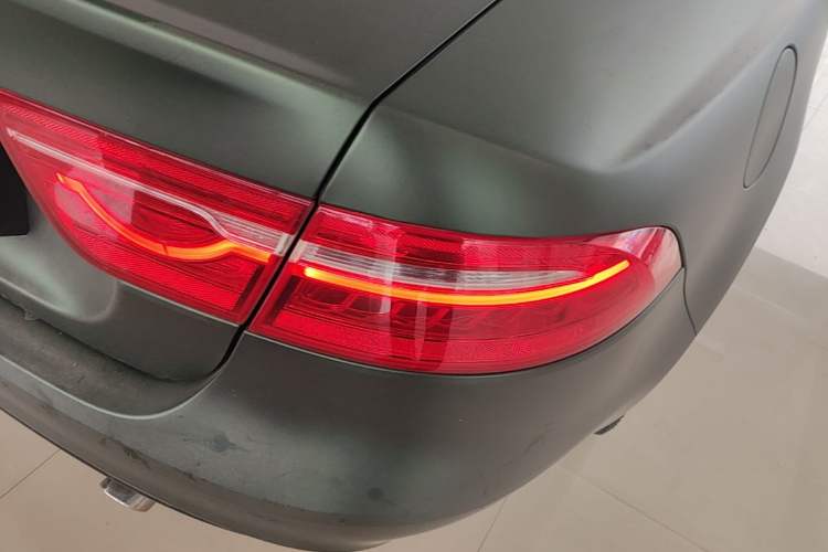 Used Jaguar XEL 2019 2.0T 200 PS Deluxe Edition Right Rear Taillight