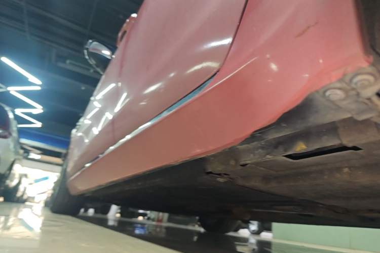 Used Jaguar XEL 2019 2.0T 200 PS Luxury Edition Left Side Sill