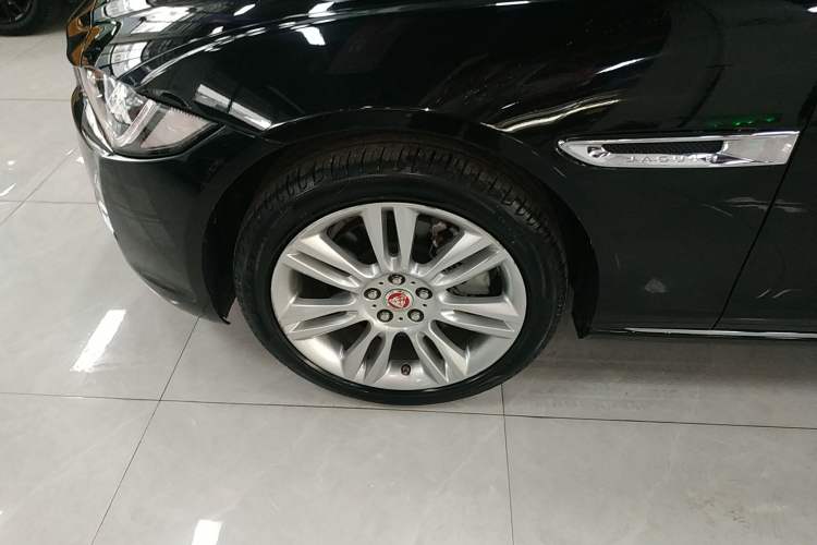 Used Jaguar XEL 2019 2.0T 200 PS Deluxe Edition Exterior 3