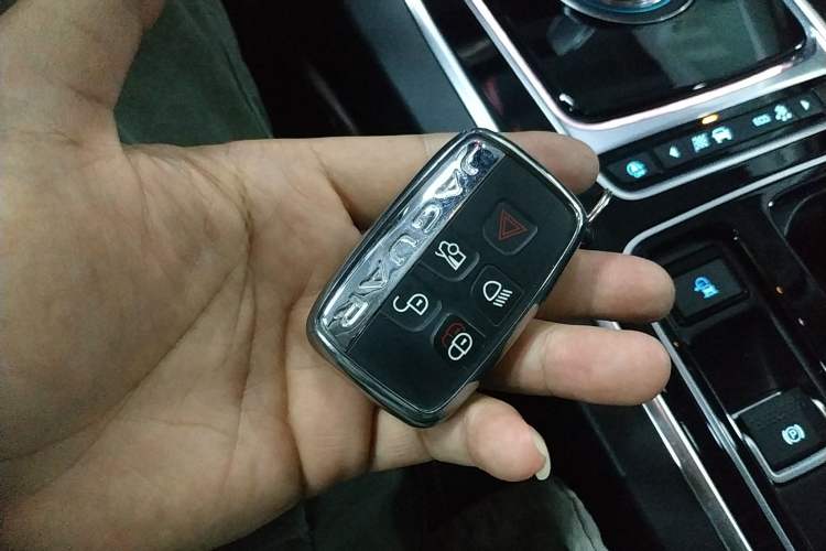 Used Jaguar XEL 2019 2.0T 200 PS Deluxe Edition Interior 1