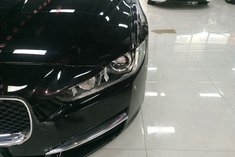 Used Jaguar XEL 2019 2.0T 200 PS Deluxe Edition Left Front Headlight