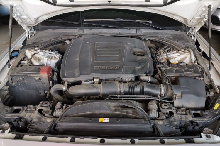 Used Jaguar XEL 2019 2.0T 200 PS Luxury Edition Engine Bay