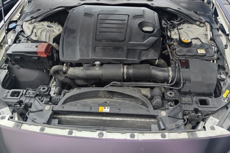 Used Jaguar XEL 2019 2.0T 200 PS Deluxe Edition Engine Bay