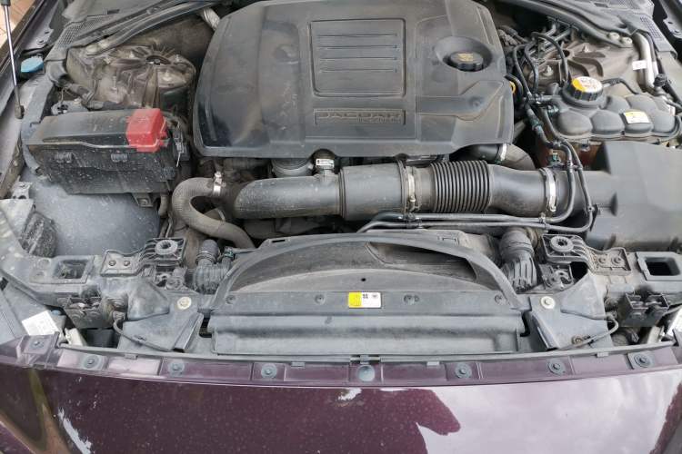 Used Jaguar XEL 2019 2.0T 250 PS Premium Edition Engine Bay
