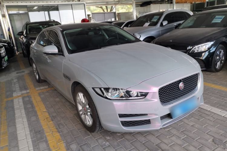 Used Jaguar XEL 2019 2.0T 200 PS Luxury Edition Front Right 45 Deg