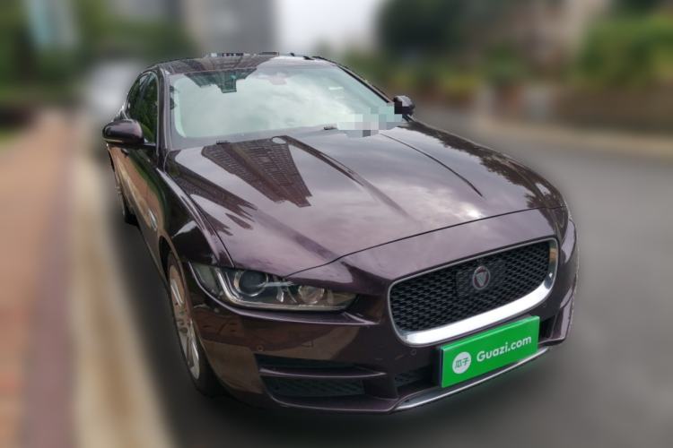 Used Jaguar XEL 2019 2.0T 250 PS Premium Edition Front Right 45 Deg