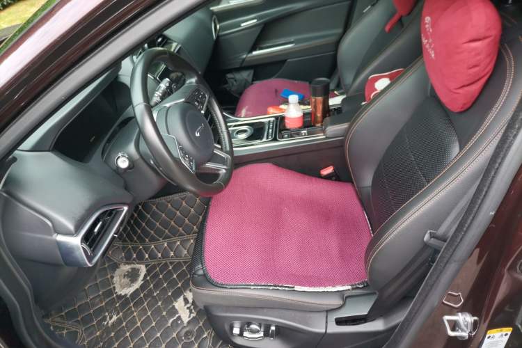 Used Jaguar XEL 2019 2.0T 250 PS Premium Edition Left Front Seat