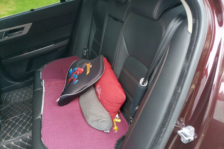 Used Jaguar XEL 2019 2.0T 250 PS Premium Edition Left Rear Seat