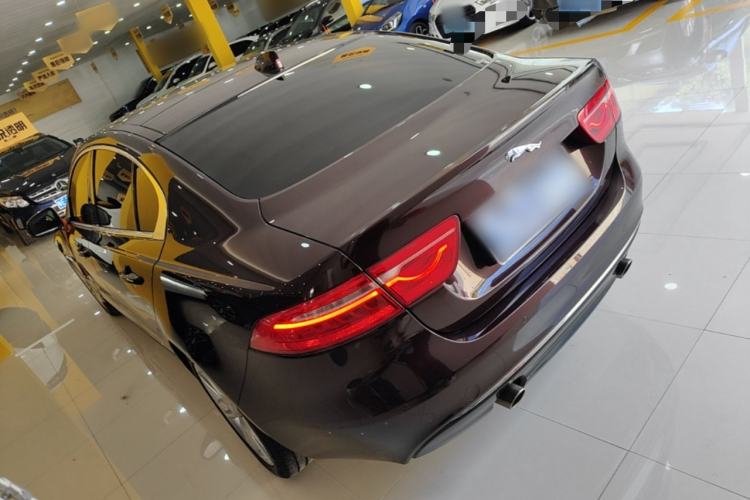 Used Jaguar XEL 2019 2.0T 200 PS Deluxe Edition Rear Left 45 Deg