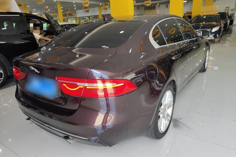Used Jaguar XEL 2019 2.0T 200 PS Deluxe Edition Rear Right 45 Deg