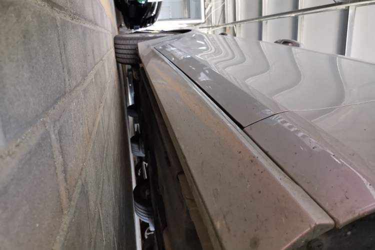 Used Jaguar XEL 2019 2.0T 200 PS Luxury Edition Right Side Sill