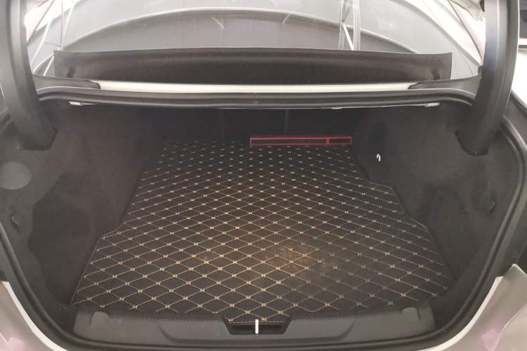 Used Jaguar XEL 2019 2.0T 200 PS Luxury Edition Trunk