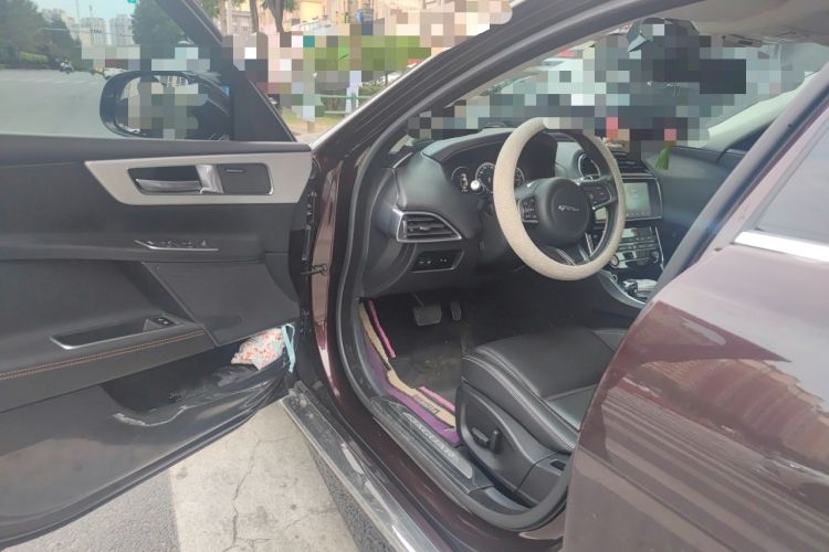 Used Jaguar XEL 2019 2.0T 200 PS Deluxe Edition Driver Seat