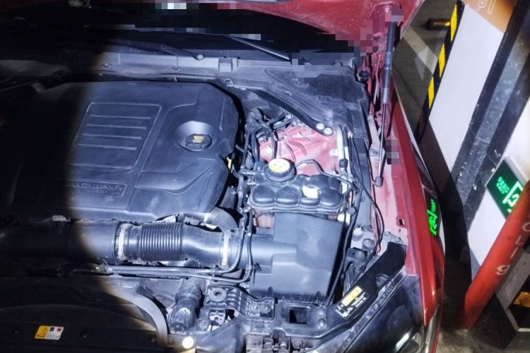Used Jaguar XEL 2019 2.0T 200 PS Luxury Edition Engine Bay Left