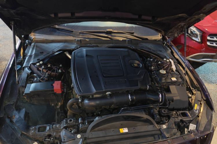 Used Jaguar XEL 2019 2.0T 200 PS Deluxe Edition Engine Bay