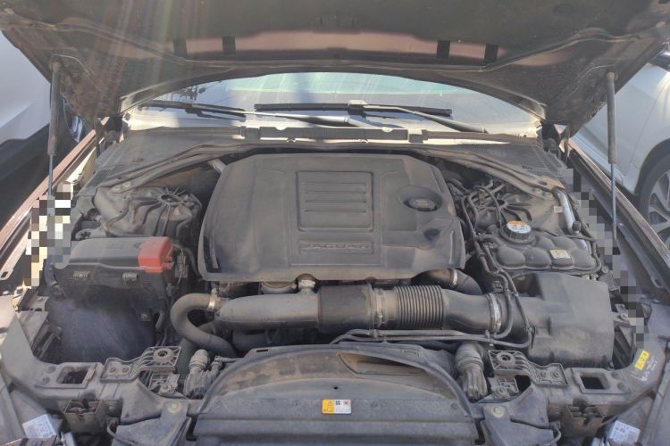 Used Jaguar XEL 2019 2.0T 200 PS Deluxe Edition Engine Bay