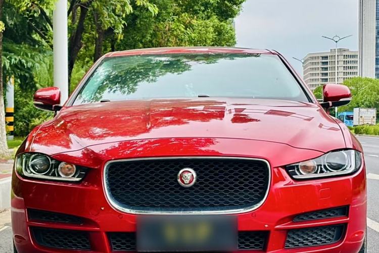 Used Jaguar XEL 2019 2.0T 200 PS Deluxe Edition Exterior 3