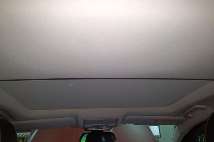 Used Jaguar XEL 2019 2.0T 200 PS Luxury Edition Headliner