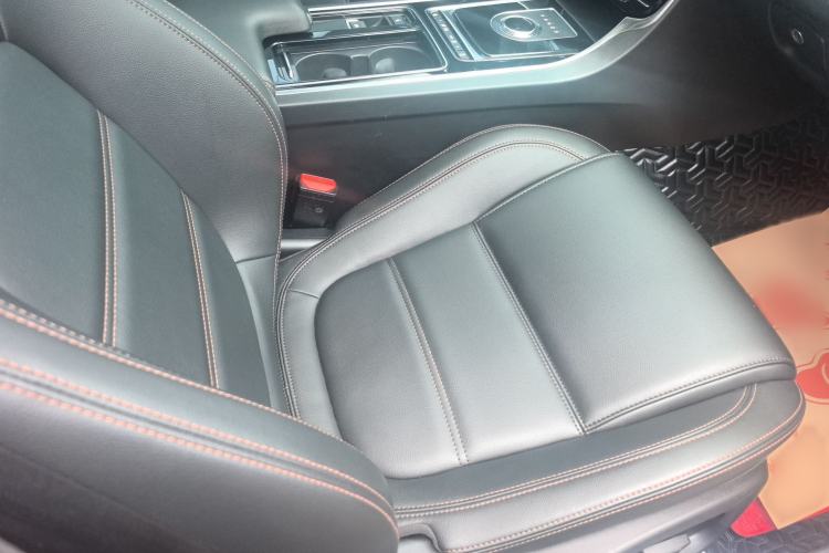 Used Jaguar XEL 2019 2.0T 200 PS Luxury Edition Interior 2