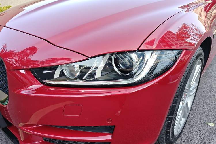 Used Jaguar XEL 2019 2.0T 200 PS Deluxe Edition Left Front Headlight