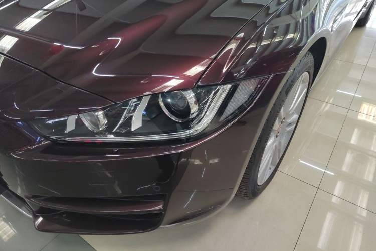 Used Jaguar XEL 2019 2.0T 200 PS Deluxe Edition Left Front Headlight