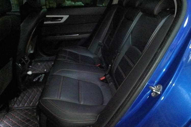 Used Jaguar XEL 2019 2.0T 200 PS Luxury Edition Left Rear Seat