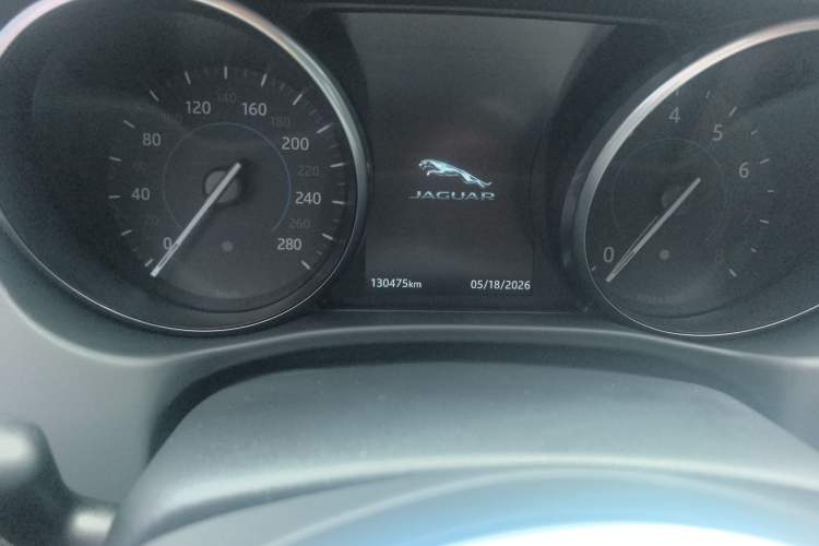 Used Jaguar XEL 2019 2.0T 200 PS Luxury Edition Odometer Close Up