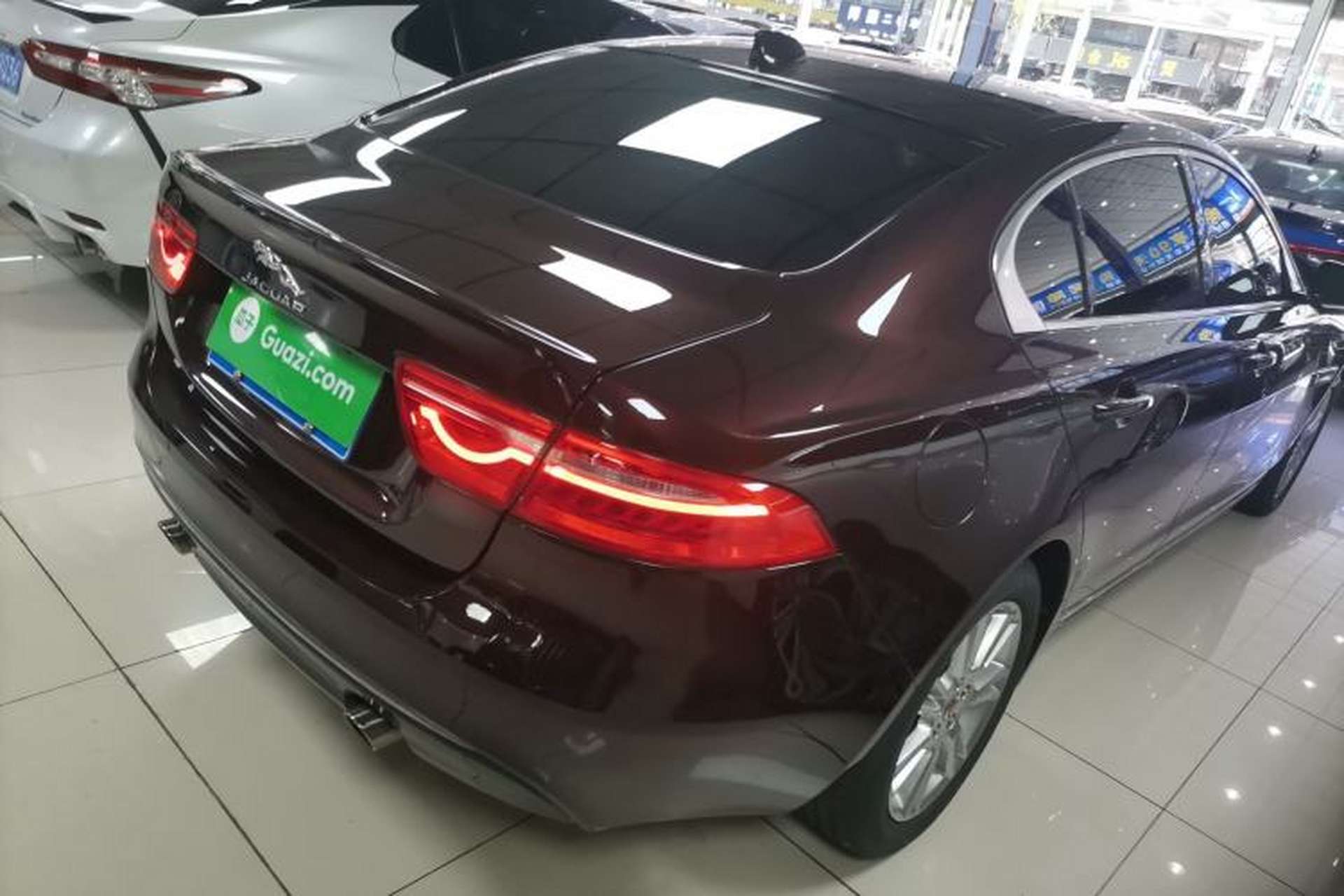 Used Jaguar XEL 2019 2.0T 200 PS Luxury Edition Rear Right 45 Deg