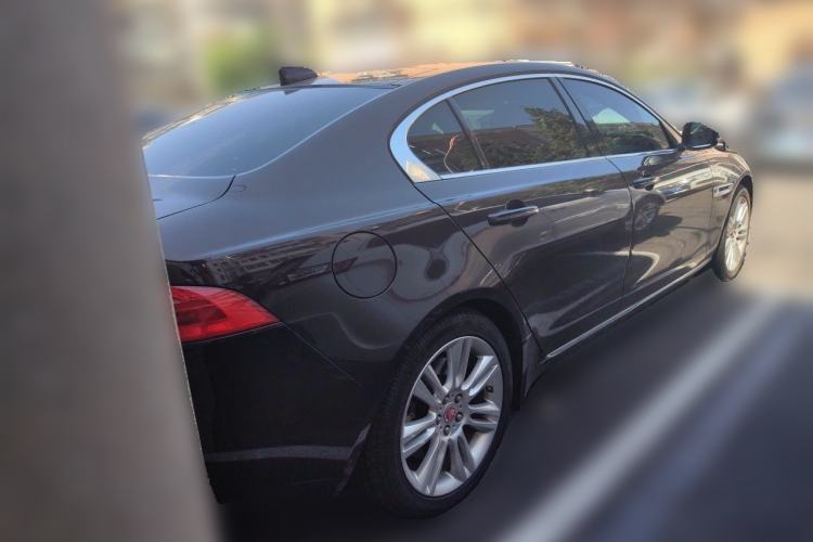 Used Jaguar XEL 2019 2.0T 200 PS Deluxe Edition Rear Right 45 Deg