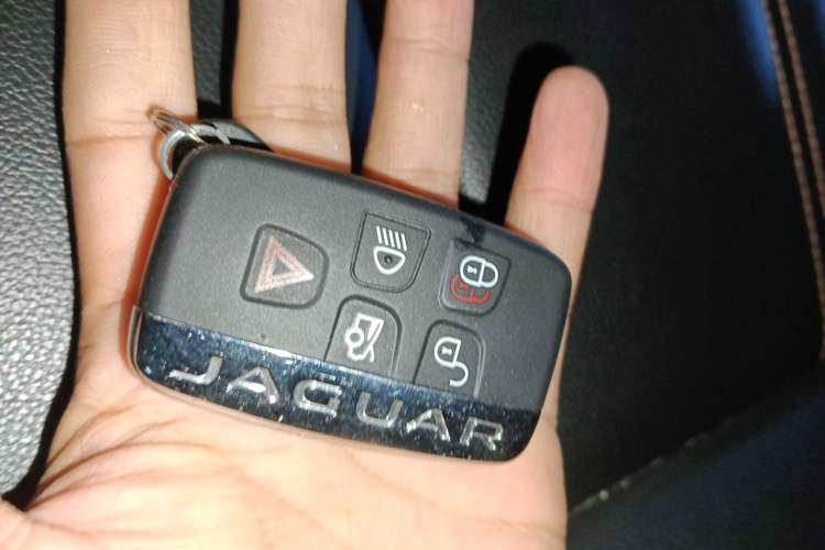Used Jaguar XEL 2019 2.0T 200 PS Luxury Edition Vehicle Key