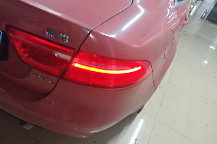Used Jaguar XEL 2019 2.0T 200 PS Luxury Edition Right Rear Taillight