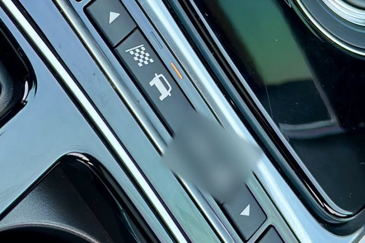 Used Jaguar XEL 2019 2.0T 200 PS Elite Edition Interior 13