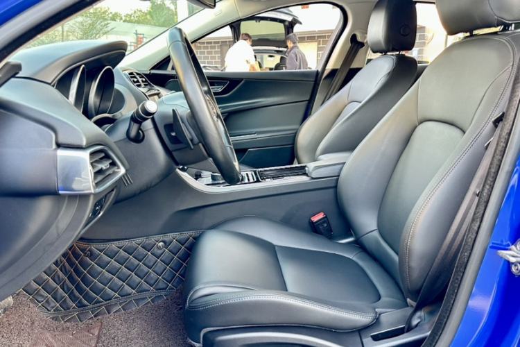Used Jaguar XEL 2019 2.0T 200 PS Elite Edition Interior 5