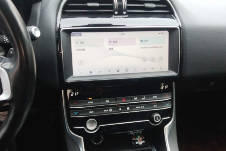 Used Jaguar XEL 2019 2.0T 200 PS Deluxe Edition Audio And AC Panel
