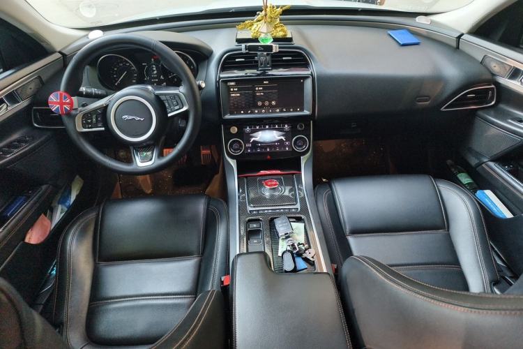 Used Jaguar XEL 2019 2.0T 200 PS Luxury Edition Center Console