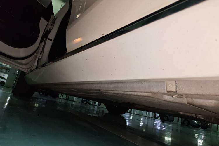 Used Jaguar XEL 2019 2.0T 200 PS Deluxe Edition Chassis Rear Left