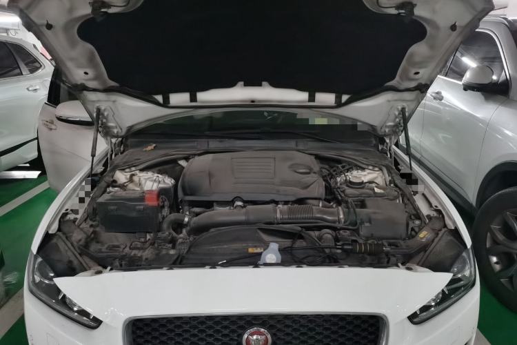 Used Jaguar XEL 2019 2.0T 200 PS Deluxe Edition Engine Bay