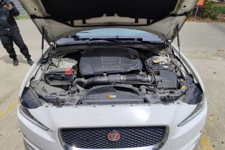 Used Jaguar XEL 2019 2.0T 200 PS Deluxe Edition Engine Bay